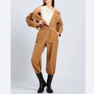 Jumpsuit pans